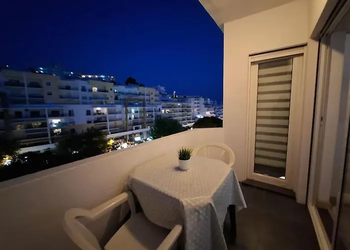 T1 Centro Lejlighed *